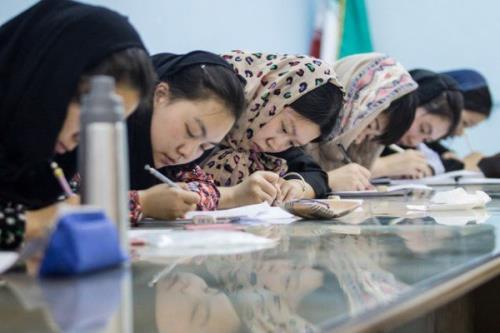 200 نخبه غیر ایرانی در کشور اقامت گرفتند