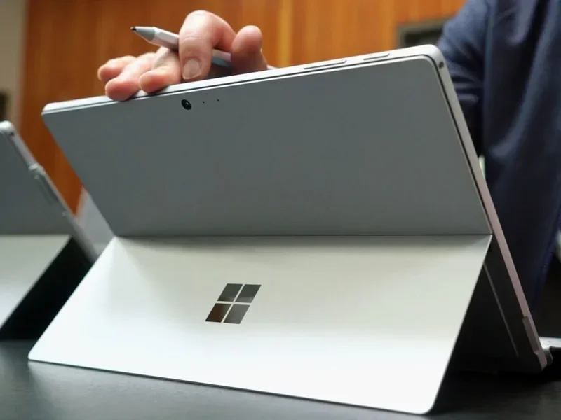 راهنمای کامل استفاده از پایه سرفیس پرو