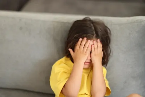 چرا وقتی خجالت می کشیم صورتمان سرخ می شود؟
